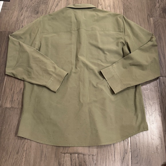 Voyager Mens XL Button Up Shirt Olive Green Camping Hiking Outdoor - Picture 9 of 9